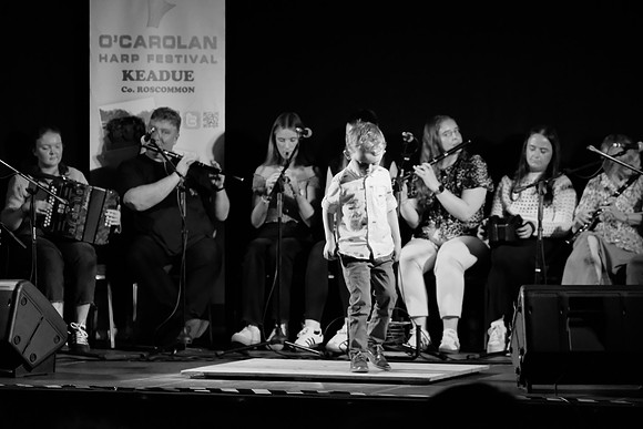 0153 O'Carolan Harp Festival 5thAugust Door Dancing