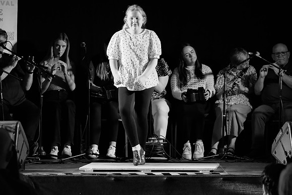 0069 O'Carolan Harp Festival 5thAugust Door Dancing