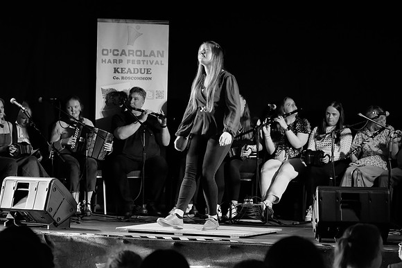 0053 O'Carolan Harp Festival 5thAugust Door Dancing