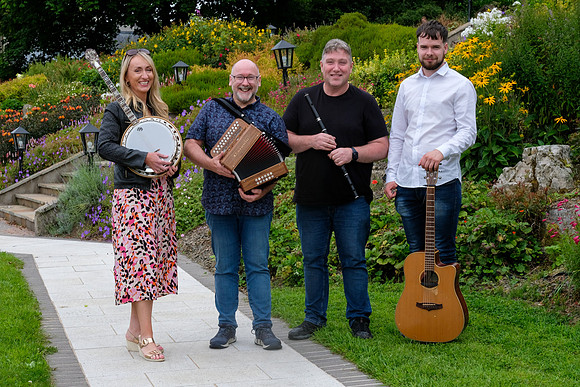 0133Sean Keane Concert and Festival Parade 3rd August