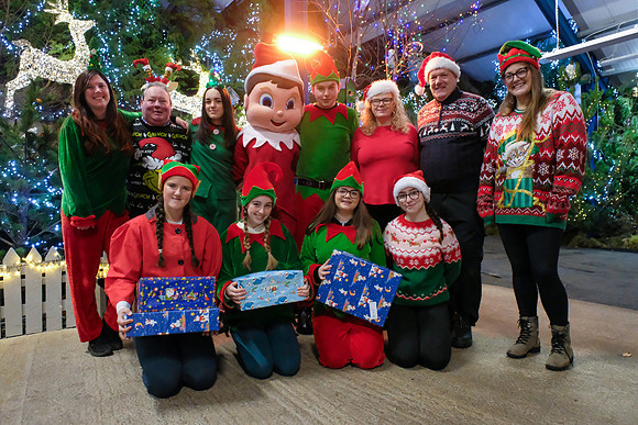 23 Agrina Santa 6th Dec