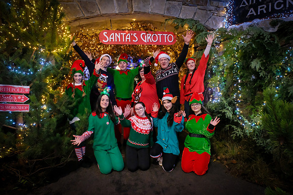 52 Agrina Santa 6th Dec