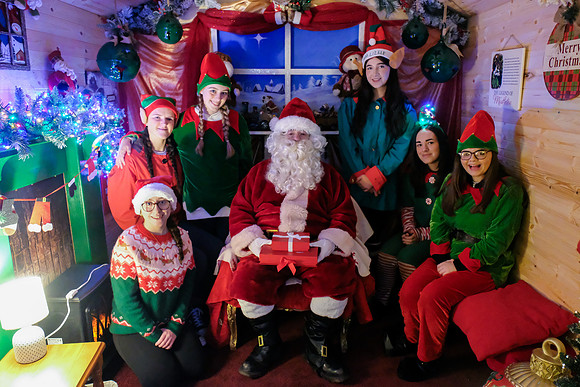69 Agrina Santa 6th Dec
