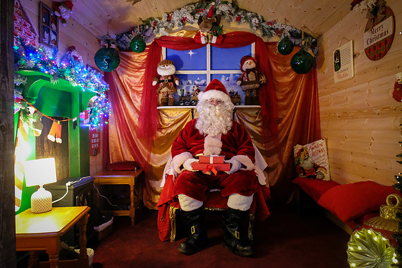 71 Agrina Santa 6th Dec