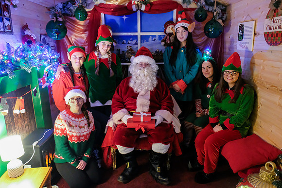 70 Agrina Santa 6th Dec