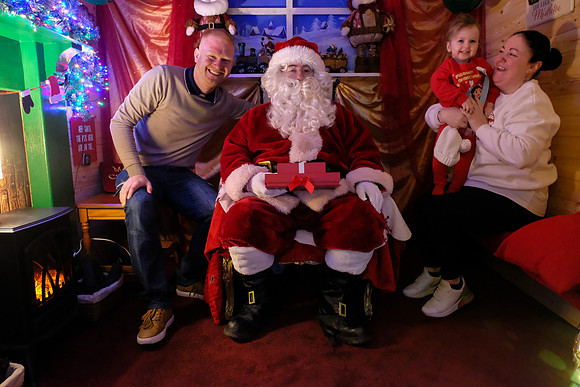 120 Agrina Santa 6th Dec