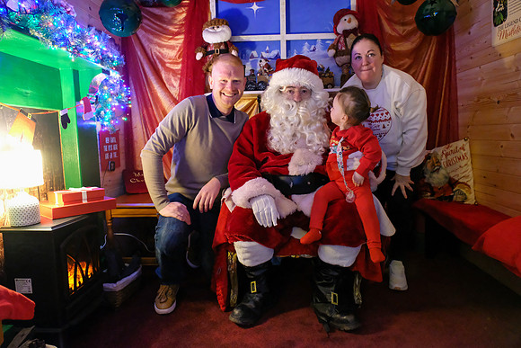 122 Agrina Santa 6th Dec