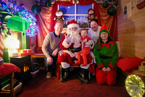 130 Agrina Santa 6th Dec