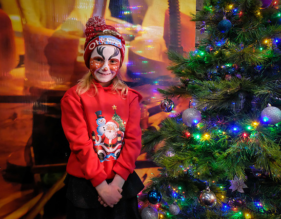 156 Agrina Santa 6th Dec