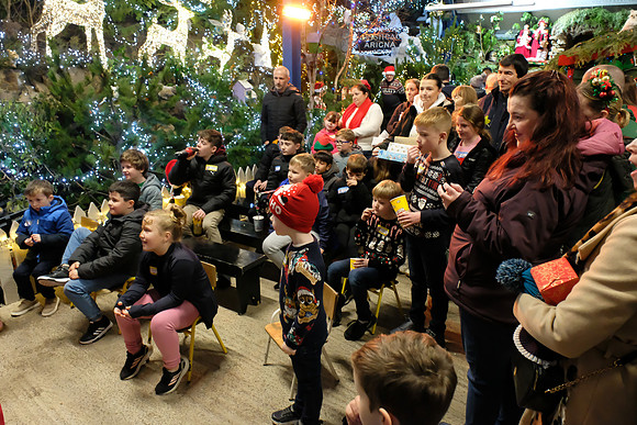 169 Agrina Santa 6th Dec