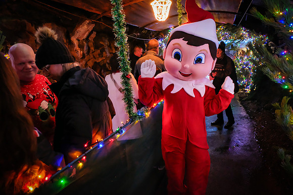 175 Agrina Santa 6th Dec