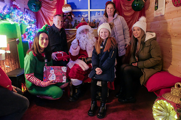 182 Agrina Santa 6th Dec
