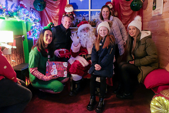 183 Agrina Santa 6th Dec