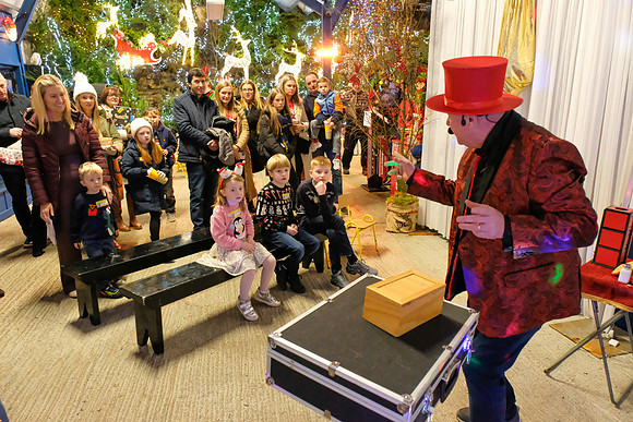 194 Agrina Santa 6th Dec