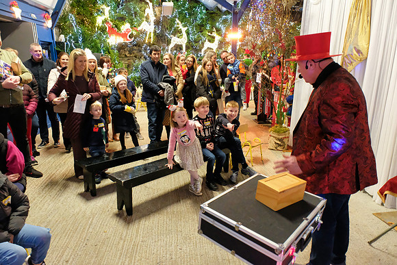 199 Agrina Santa 6th Dec