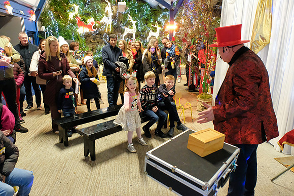 200 Agrina Santa 6th Dec