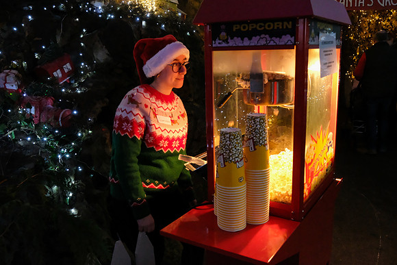 219 Agrina Santa 6th Dec