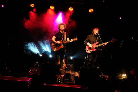 89 Monday at the Barn 11th Dec.