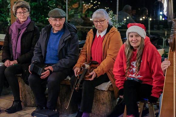 17 Carolan Collective at the Cedero 12th Dec