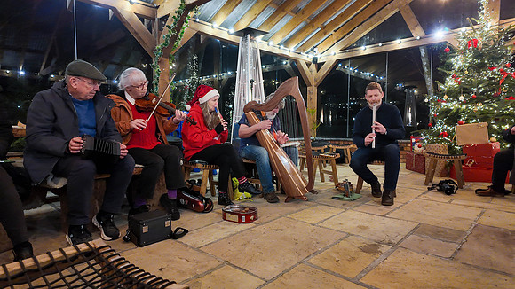 26 Carolan Collective at the Cedero 12th Dec