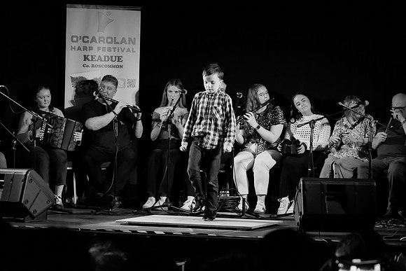 0125 O'Carolan Harp Festival 5thAugust Door Dancing