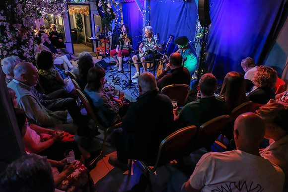 0043 Leitrim Listeners Folk Club 8th August edited
