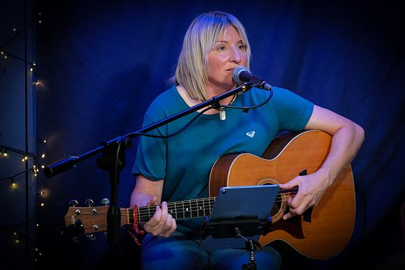 0068 Leitrim Listeners Folk Club 8th August edited