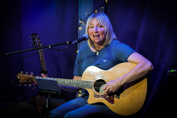 0071 Leitrim Listeners Folk Club 8th August edited