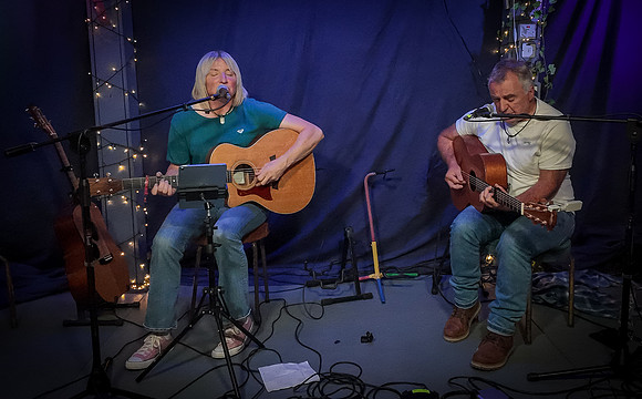 0081 Leitrim Listeners Folk Club 8th August edited