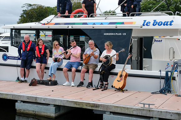 0003 Le Boat Carolan Collective Reel Craic sessions 14th August