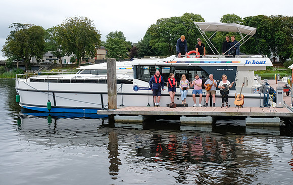 0017 Le Boat Carolan Collective Reel Craic sessions 14th August