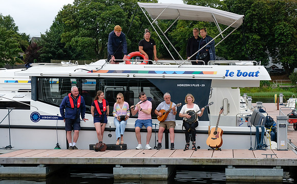 0020 Le Boat Carolan Collective Reel Craic sessions 14th August