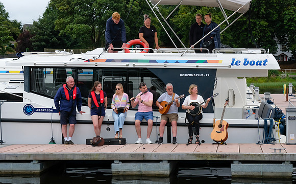 0022 Le Boat Carolan Collective Reel Craic sessions 14th August
