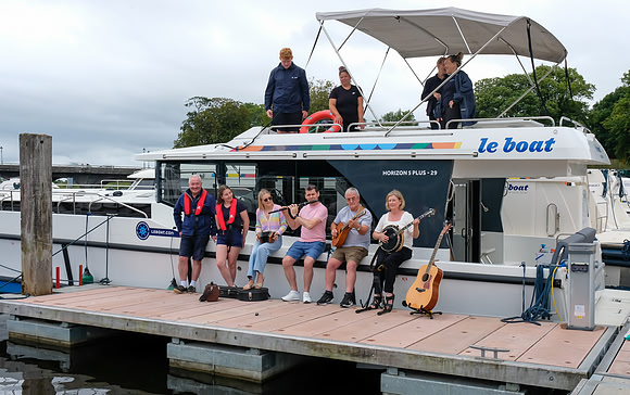 0028 Le Boat Carolan Collective Reel Craic sessions 14th August