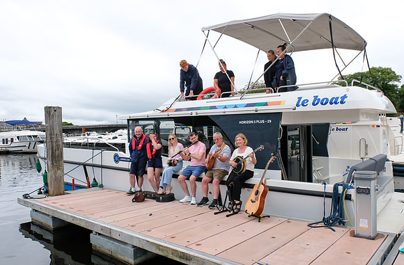0031 Le Boat Carolan Collective Reel Craic sessions 14th August