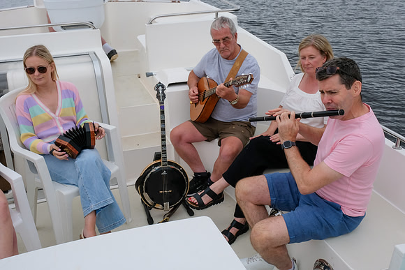 0043 Le Boat Carolan Collective Reel Craic sessions 14th August