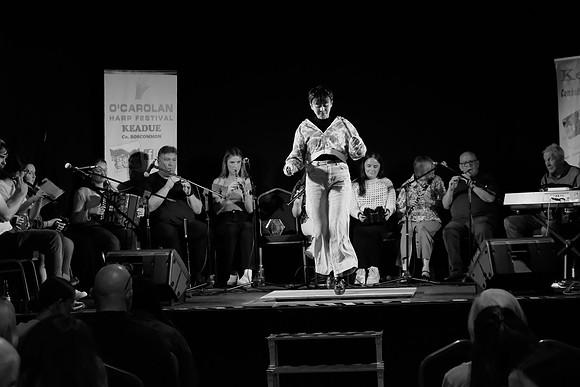 0212 O'Carolan Harp Festival 5thAugust Door Dancing
