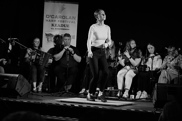0274 O'Carolan Harp Festival 5thAugust Door Dancing