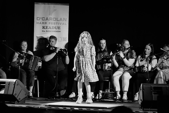 0110 O'Carolan Harp Festival 5thAugust Door Dancing