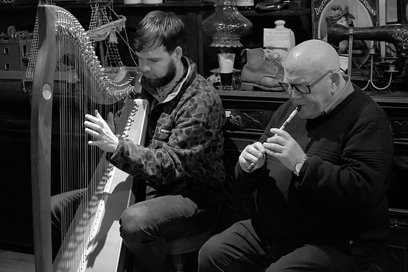 0132 O'Carolan Musicians
