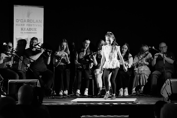 0081 O'Carolan Harp Festival 5thAugust Door Dancing