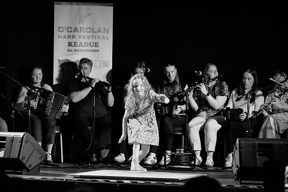 0111 O'Carolan Harp Festival 5thAugust Door Dancing