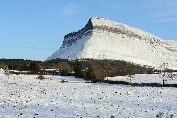 059 Ireland in the snow