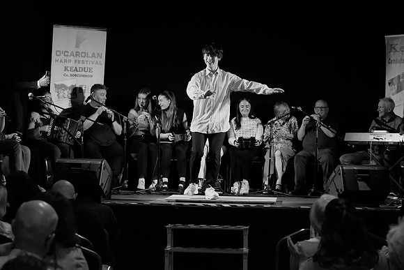 0254 O'Carolan Harp Festival 5thAugust Door Dancing