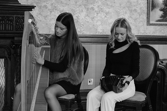 0050 O'Carolan Musicians
