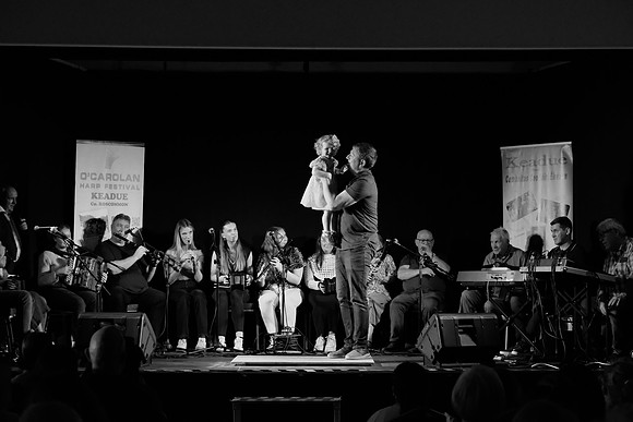 0192 O'Carolan Harp Festival 5thAugust Door Dancing