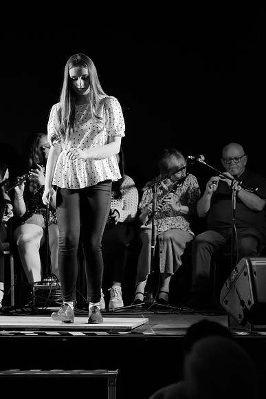 0100 O'Carolan Harp Festival 5thAugust Door Dancing