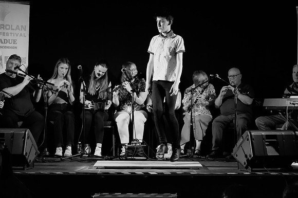 0131 O'Carolan Harp Festival 5thAugust Door Dancing