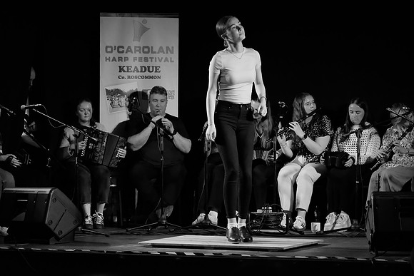 0271 O'Carolan Harp Festival 5thAugust Door Dancing
