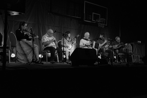 325 Joe Mooney Summer School